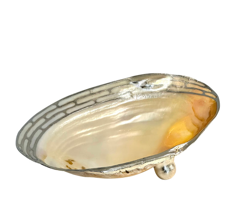 Cabebe Shell Footed Dish