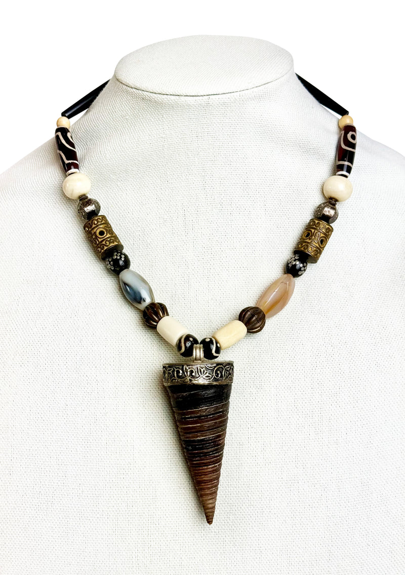 Vintage Natural Shell Necklace